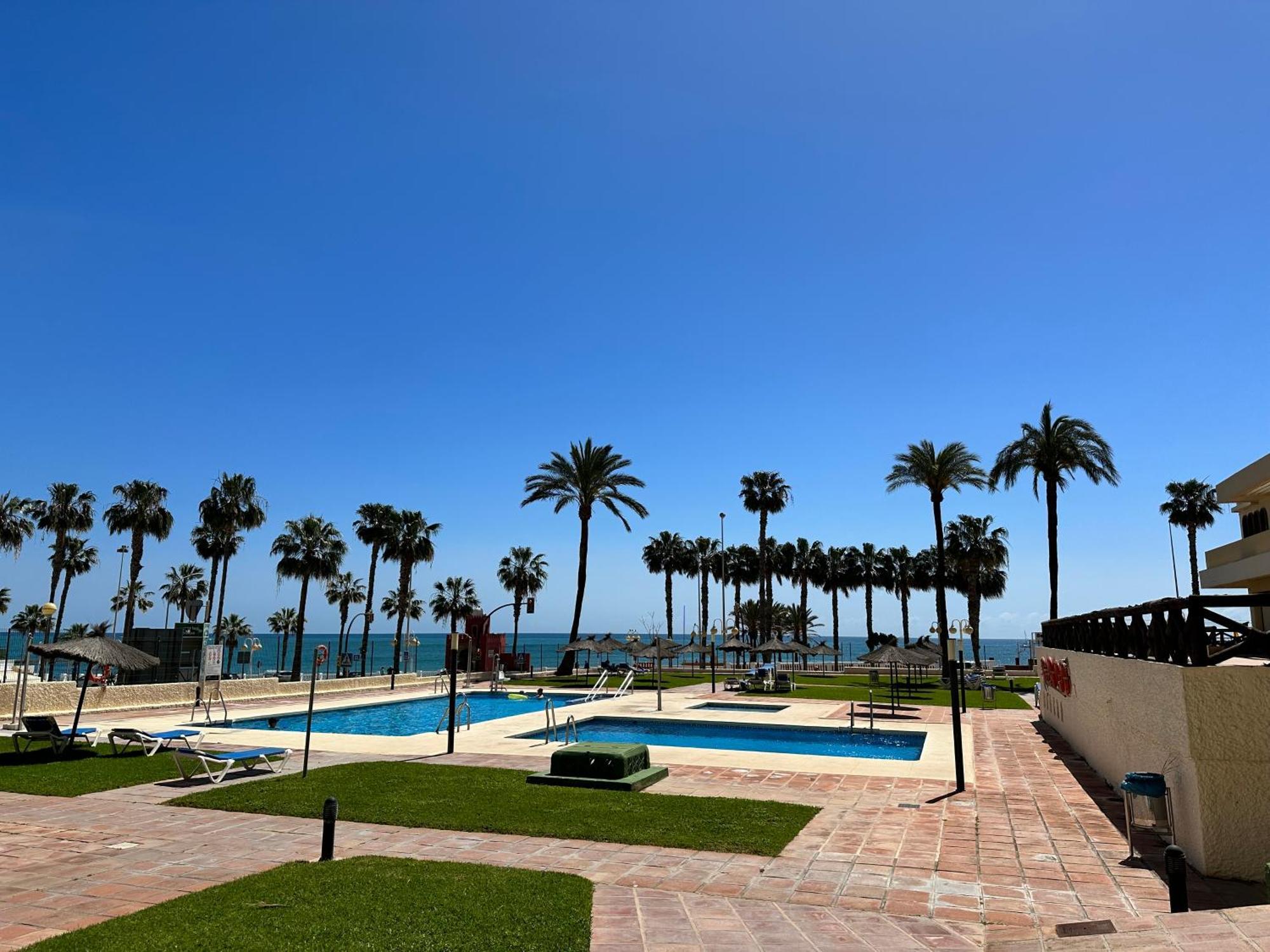 Aloha Playa Sol Y Mar Apartment Benalmadena Exterior photo